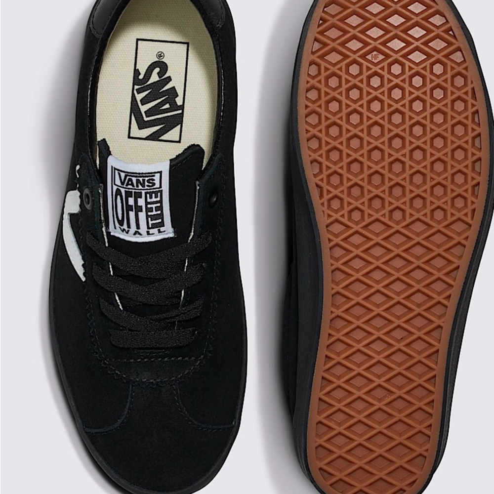 NEW VANS BLACK SUEDE & LEATHER Sport Low Shoe SNEAKER SZ M 7 W 8.5
BRAND NEW - Picture 3 of 14